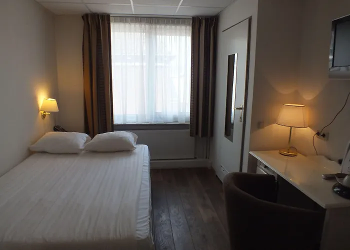Hotell Jo Den Bosch 3*